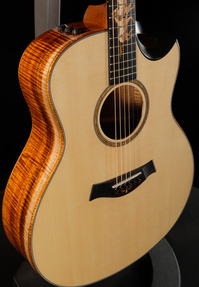 Taylor C16ce B3030 Grand Symphony, Lutz Spruce/Master Grade Hawaiian Koa - Natural - Palen Music