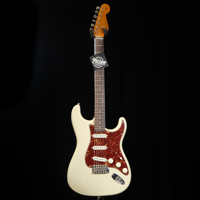 Fender Custom Shop Limited Edition Roasted Pine Stratocaster Electric Guitar - DLX Closet Classic, Rosewood Fingerboard, Honey Blonde