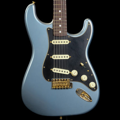 Fender Limited Edition 1965 Dual-Mag Stratocaster Journeyman Relic with Closet Classic Hardware - Blue Ice Metallic