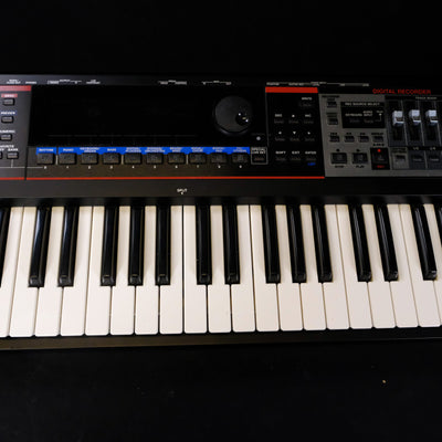 Roland JUNO Gi 61-Key Synthesizer